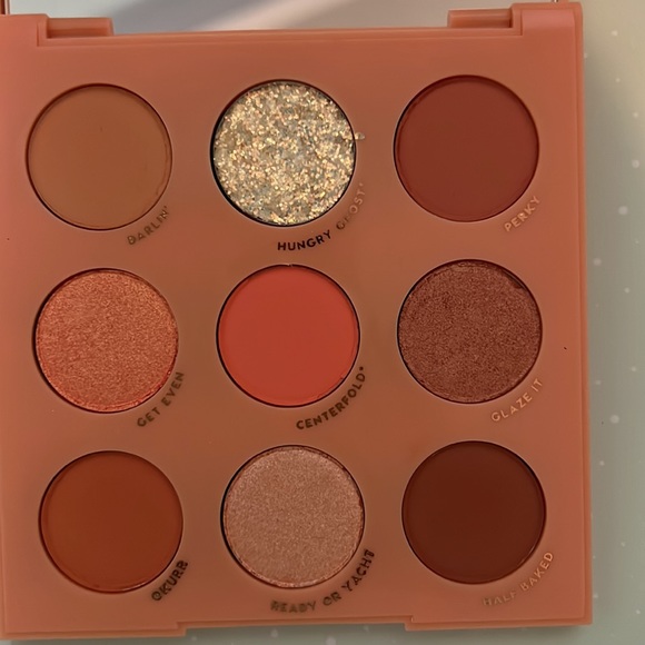 COLOURPOP EYESHADOW - Picture 3 of 3